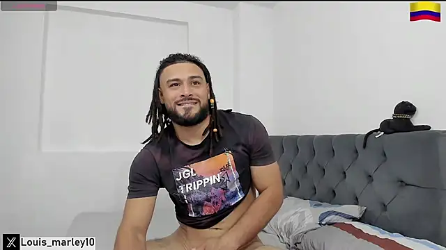 Snapshot of Louis_marley__ chatting on June 12, 7:33 pm Louis marley online show from June 12, 7:33 pm