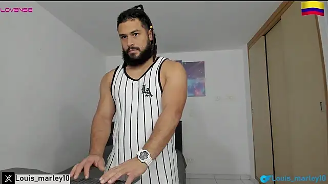 Louis marley   online show from November 3, 10:57 pm