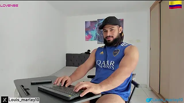 Louis marley   online show from October 31, 3:41 pm