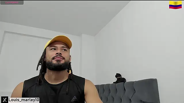 Snapshot of Louis_marley__ chatting on July 13, 12:21 am Louis marley online show from July 13, 12:21 am