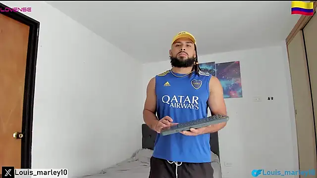 Snapshot of Louis_marley__ chatting on February 13, 7:36 pm Louis marley online show from February 13, 7:36 pm