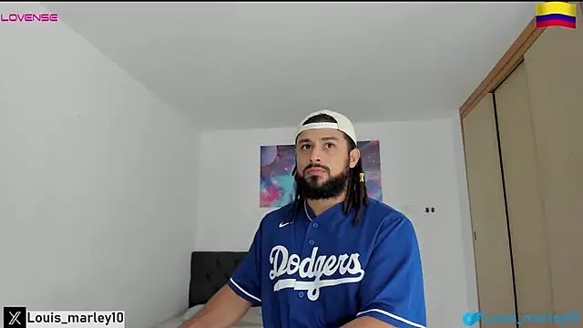 Snapshot of Louis_marley__ chatting on February 6, 8:38 pm Louis marley online show from February 6, 8:38 pm