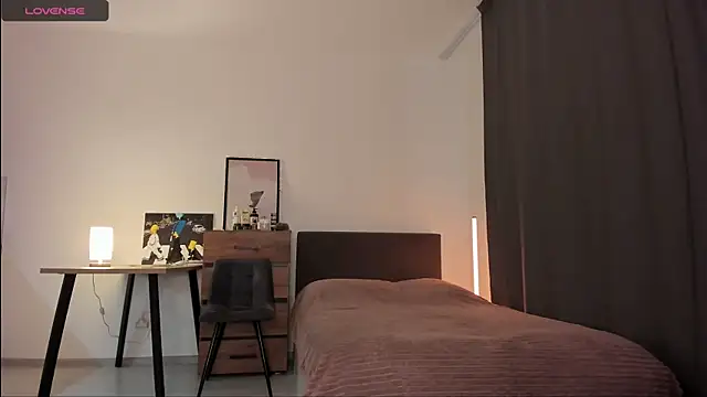 Snapshot of Alice_Dias chatting on September 27, 2:23 pm Alice Dias online show from September 27, 2:23 pm