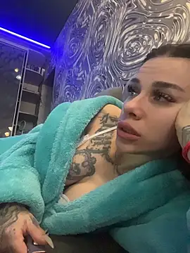 Queen of pain online show from January 13, 7:45 am