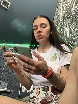 Queen of pain online show from February 6, 7:04 am