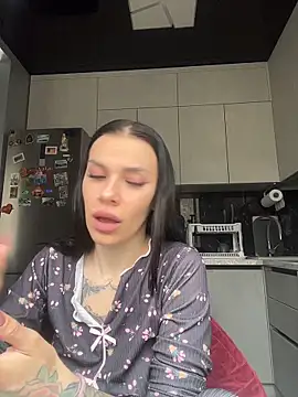 Queen of pain online show from March 21, 7:09 am