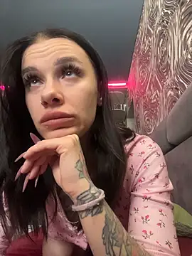 Queen of pain online show from March 28, 7:53 am