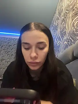 Queen of pain online show from February 26, 6:46 am