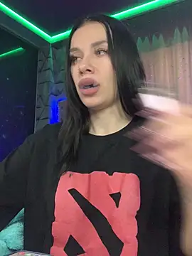 Queen of pain online show from October 22, 7:30 am