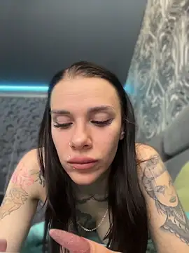 Queen of pain online show from April 11, 7:38 am