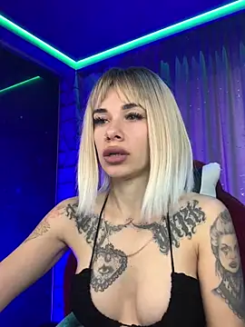 Snapshot of Queen_of_pain chatting on October 3, 7:21 am Queen of pain online show from October 3, 7:21 am