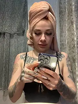 Snapshot of Queen_of_pain chatting on February 28, 5:37 pm Queen of pain online show from February 28, 5:37 pm