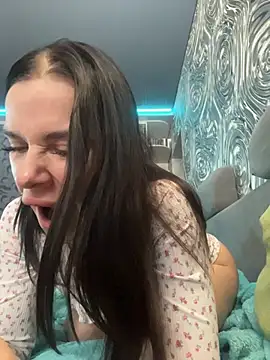 Queen of pain online show from February 1, 7:17 am