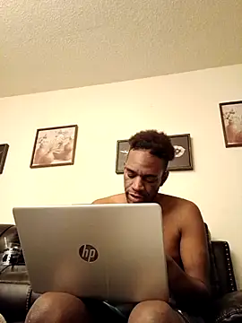 Snapshot of blkhereforall chatting on November 20, 3:40 am blkhereforall online show from November 20, 3:40 am