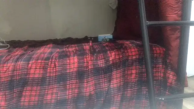 Snapshot of blkhereforall chatting on October 29, 9:58 pm blkhereforall online show from October 29, 9:58 pm