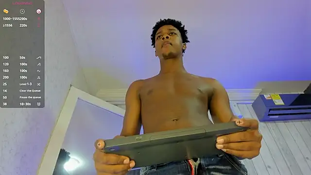 Snapshot of DominicSccott chatting on September 30, 12:44 pm DominicSccott online show from September 30, 12:44 pm