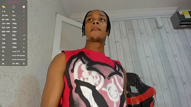 Snapshot of DominicSccott chatting on September 24, 12:33 pm DominicSccott online show from September 24, 12:33 pm