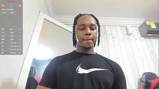 Snapshot of DominicSccott chatting on July 8, 1:12 pm DominicSccott online show from July 8, 1:12 pm