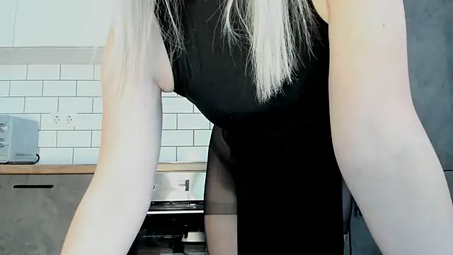 Snapshot of iam_Venus chatting on February 19, 8:00 am iam Venus online show from February 19, 8:00 am