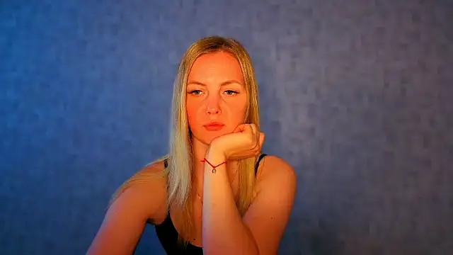 iam Venus online show from May 23, 1:54 pm