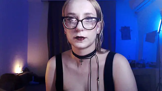 welliza online show from May 11, 12:34 am
