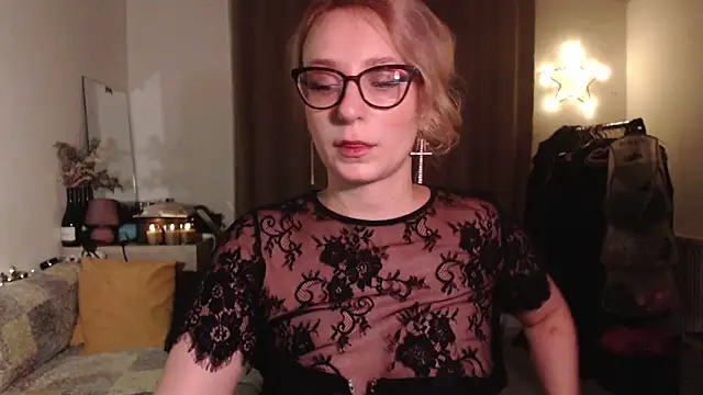 welliza online show from November 24, 9:59 pm