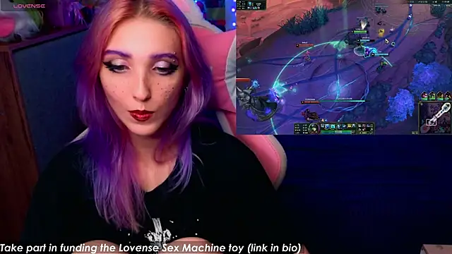 Snapshot of Violet_Noir chatting on September 10, 5:23 pm Violet Noir online show from September 10, 5:23 pm