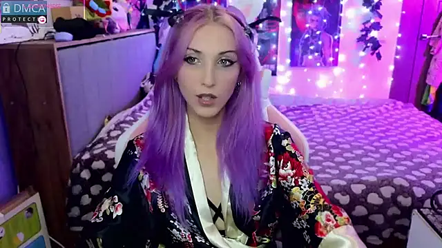 Snapshot of Violet_Noir chatting on January 23, 9:18 am Violet Noir online show from January 23, 9:18 am