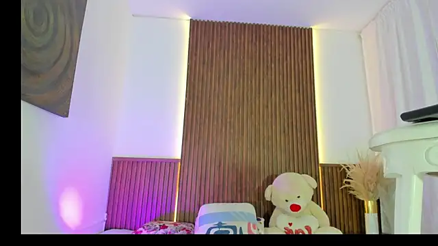 BunnyHotsx online show from September 13, 5:29 am