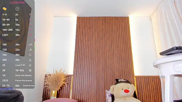 BunnyHotsx online show from November 29, 10:10 pm