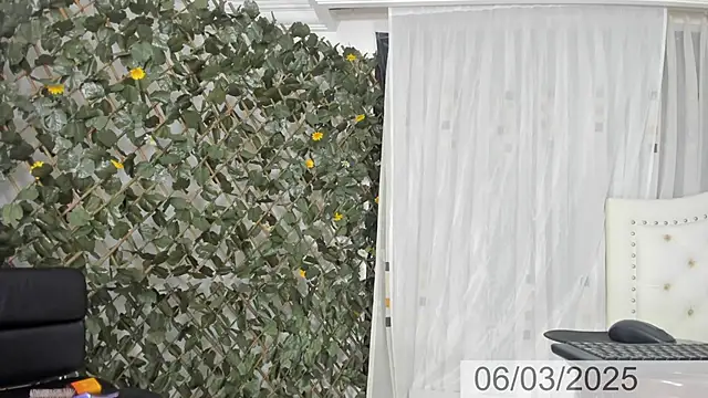 BunnyHotsx online show from March 6, 9:42 pm