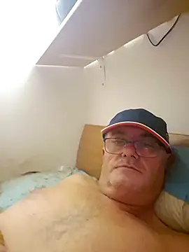 Snapshot of mohton chatting on October 23, 10:19 pm mohton online show from October 23, 10:19 pm