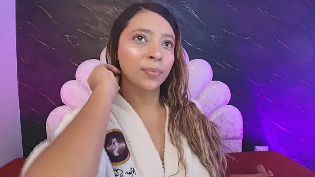  MiaBrown  online show from April 22, 12:12 pm