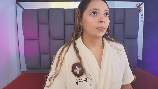  MiaBrown  online show from February 3, 12:10 pm