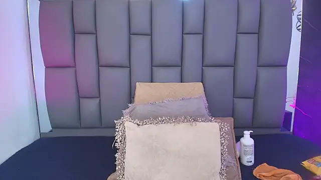  MiaBrown  online show from March 5, 12:13 pm