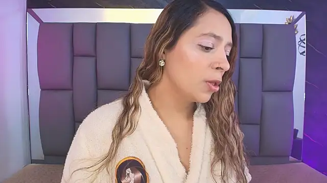  MiaBrown  online show from February 2, 12:15 pm