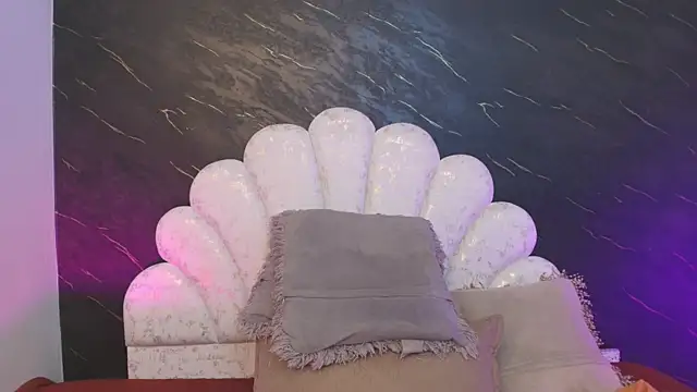  MiaBrown  online show from March 20, 12:06 pm