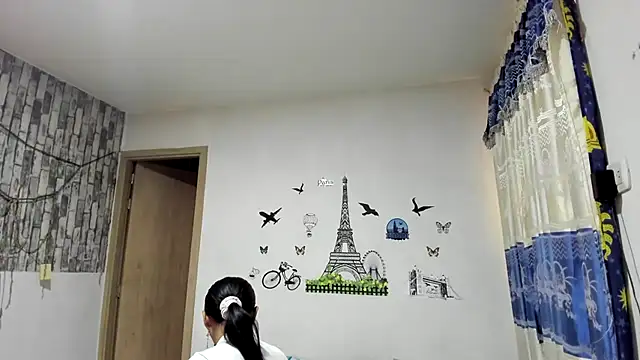 carlos and diana online show from October 29, 5:01 pm