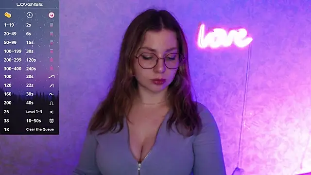 Leah Reed online show from March 16, 9:26 pm