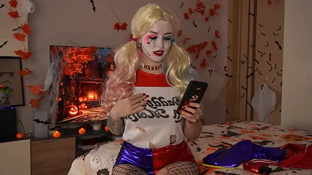 AlitaXAngelic online show from October 31, 8:05 pm