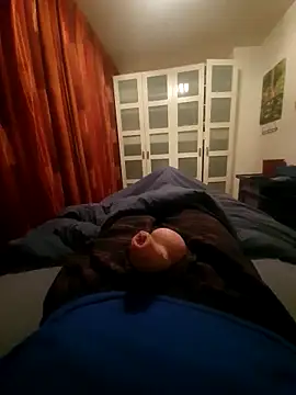 Snapshot of jk1981jk chatting on October 27, 6:03 am jk1981jk online show from October 27, 6:03 am