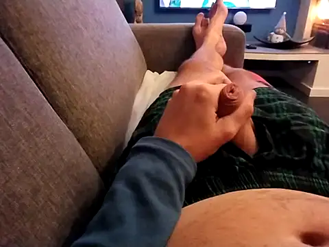 jk1981jk online show from December 20, 6:00 pm