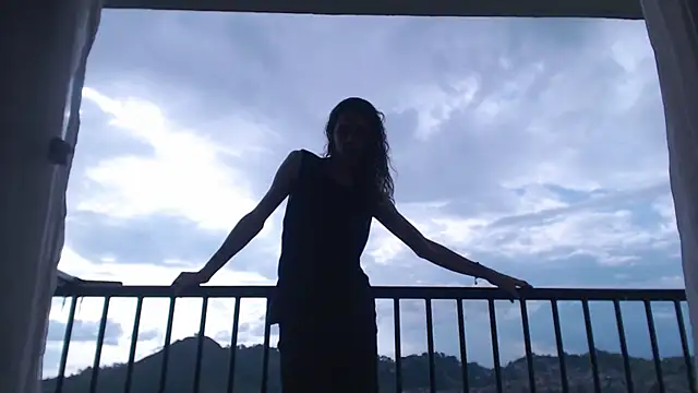 dussan online show from February 20, 9:20 pm