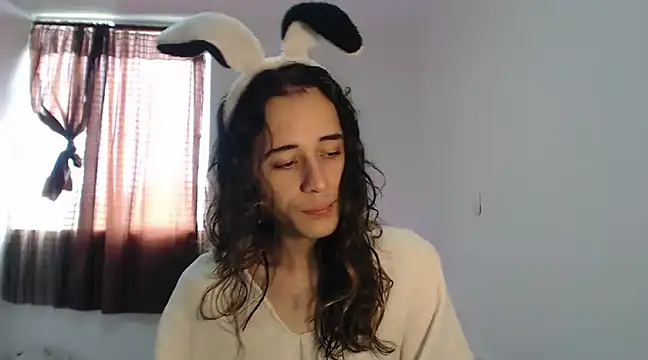 dussan online show from February 22, 4:40 pm