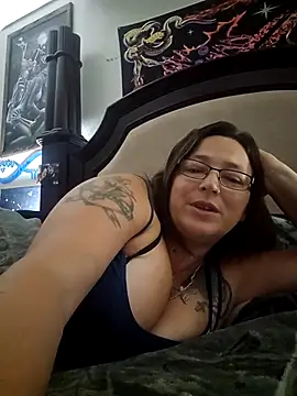 angelbaby1998 online show from April 13, 4:22 pm