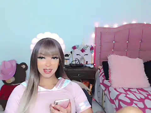 Snapshot of Tanedra_collings chatting on March 6, 6:41 am Tanedra collings online show from March 6, 6:41 am