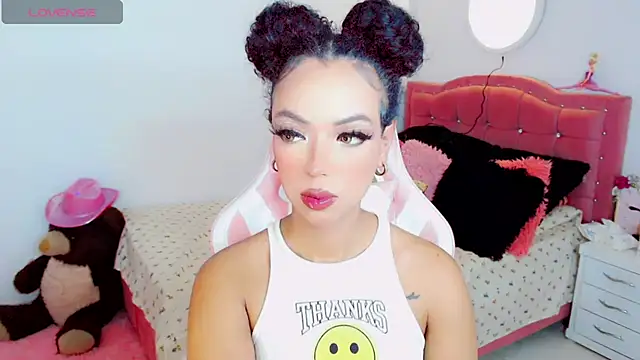 Snapshot of Tanedra_collings chatting on October 19, 12:57 am Tanedra collings online show from October 19, 12:57 am