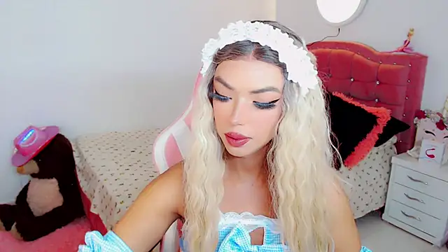 Snapshot of Tanedra_collings chatting on October 10, 4:13 am Tanedra collings online show from October 10, 4:13 am