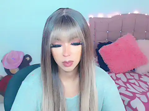 Snapshot of Tanedra_collings chatting on February 18, 7:54 am Tanedra collings online show from February 18, 7:54 am