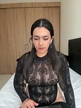 Snapshot of Nicollemays chatting on April 20, 1:13 pm Nicollemays online show from April 20, 1:13 pm